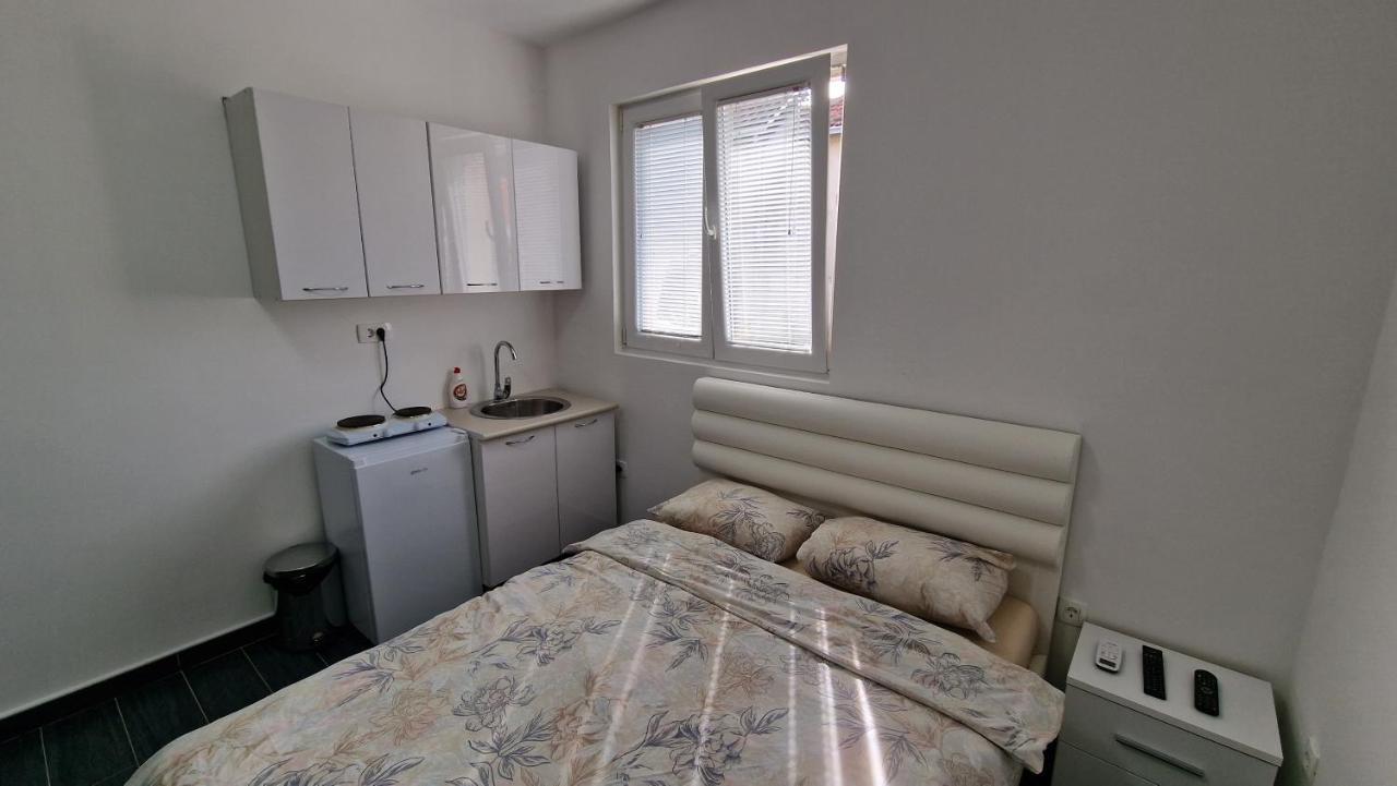 Апартаменти Apartman Tolosi 2 Подгориця Екстер'єр фото