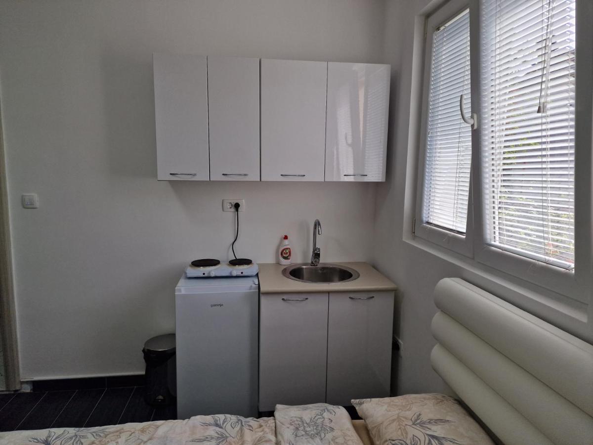 Апартаменти Apartman Tolosi 2 Подгориця Екстер'єр фото