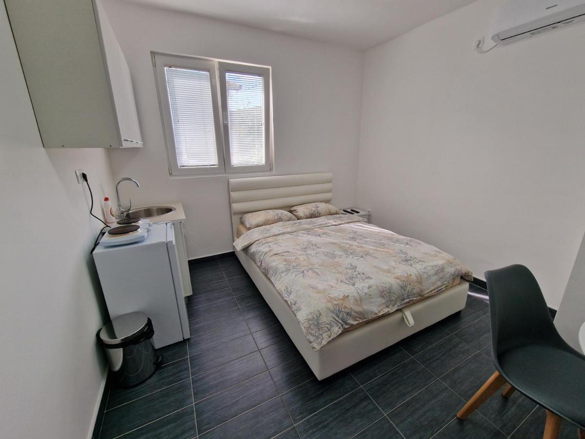 Апартаменти Apartman Tolosi 2 Подгориця Екстер'єр фото
